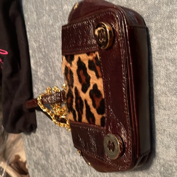 Milly authentic exotic leopard trim cross body - Picture 4 of 8